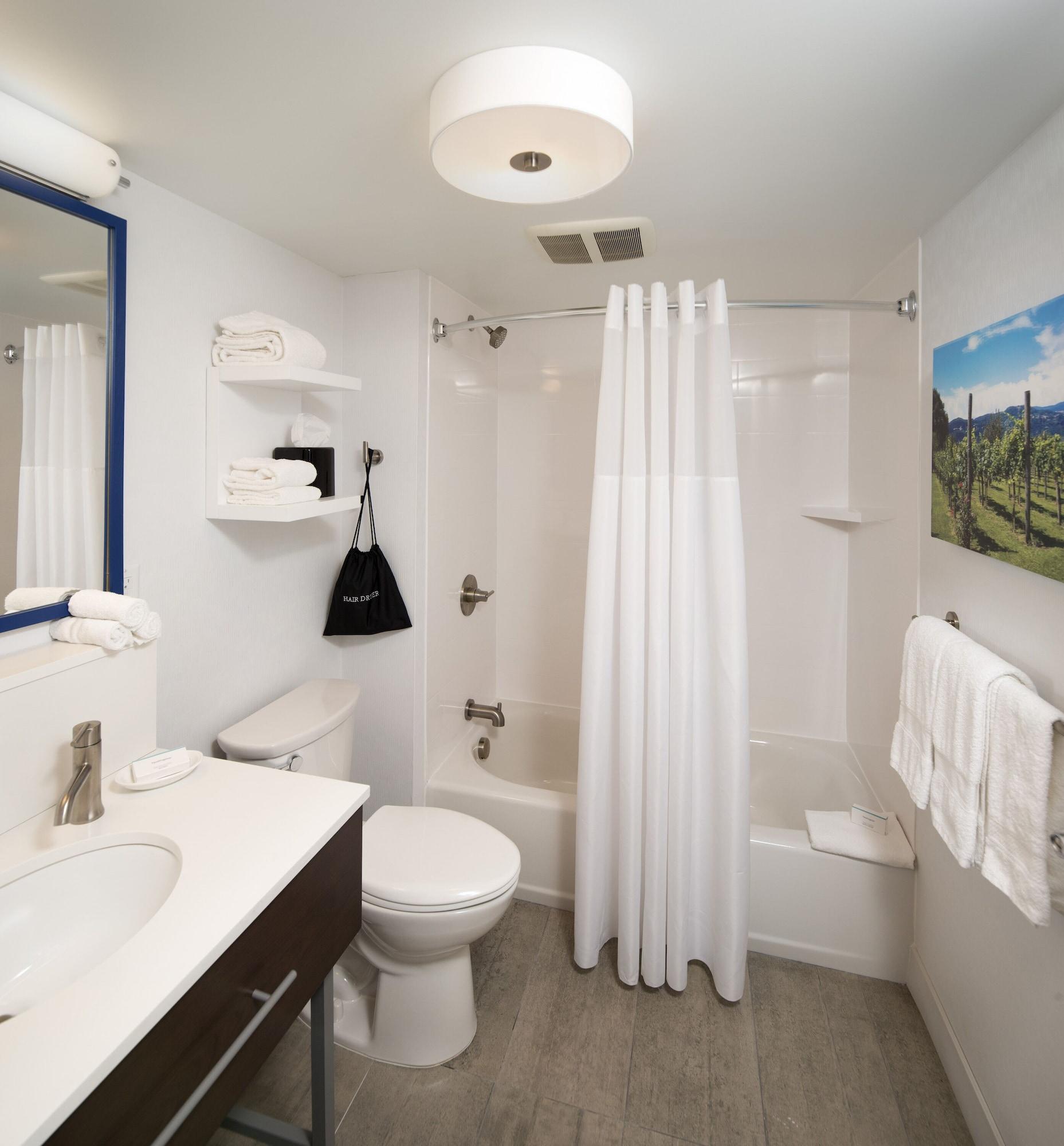 Hampton Inn Long Island/Commack Exterior photo