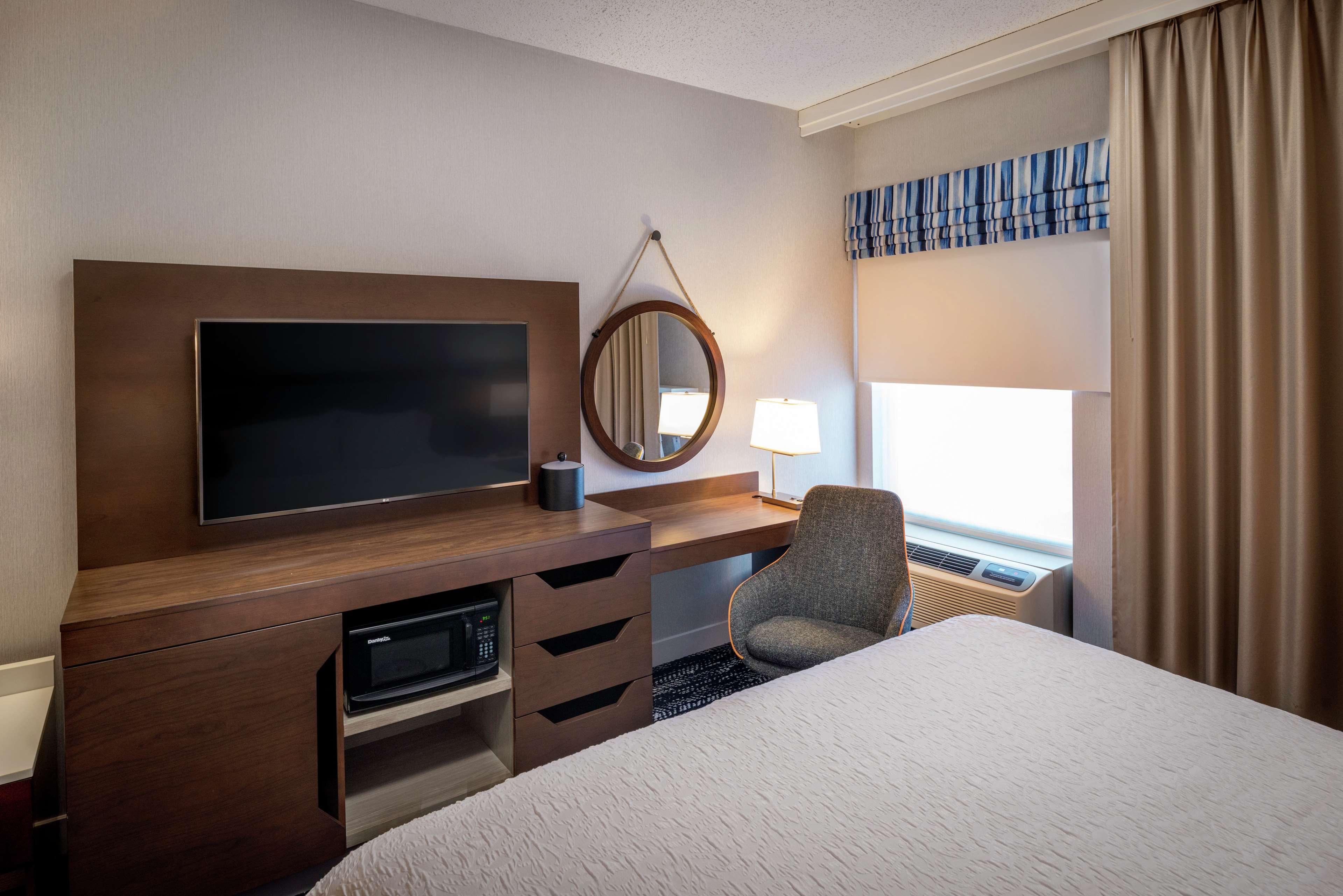 Hampton Inn Long Island/Commack Exterior photo