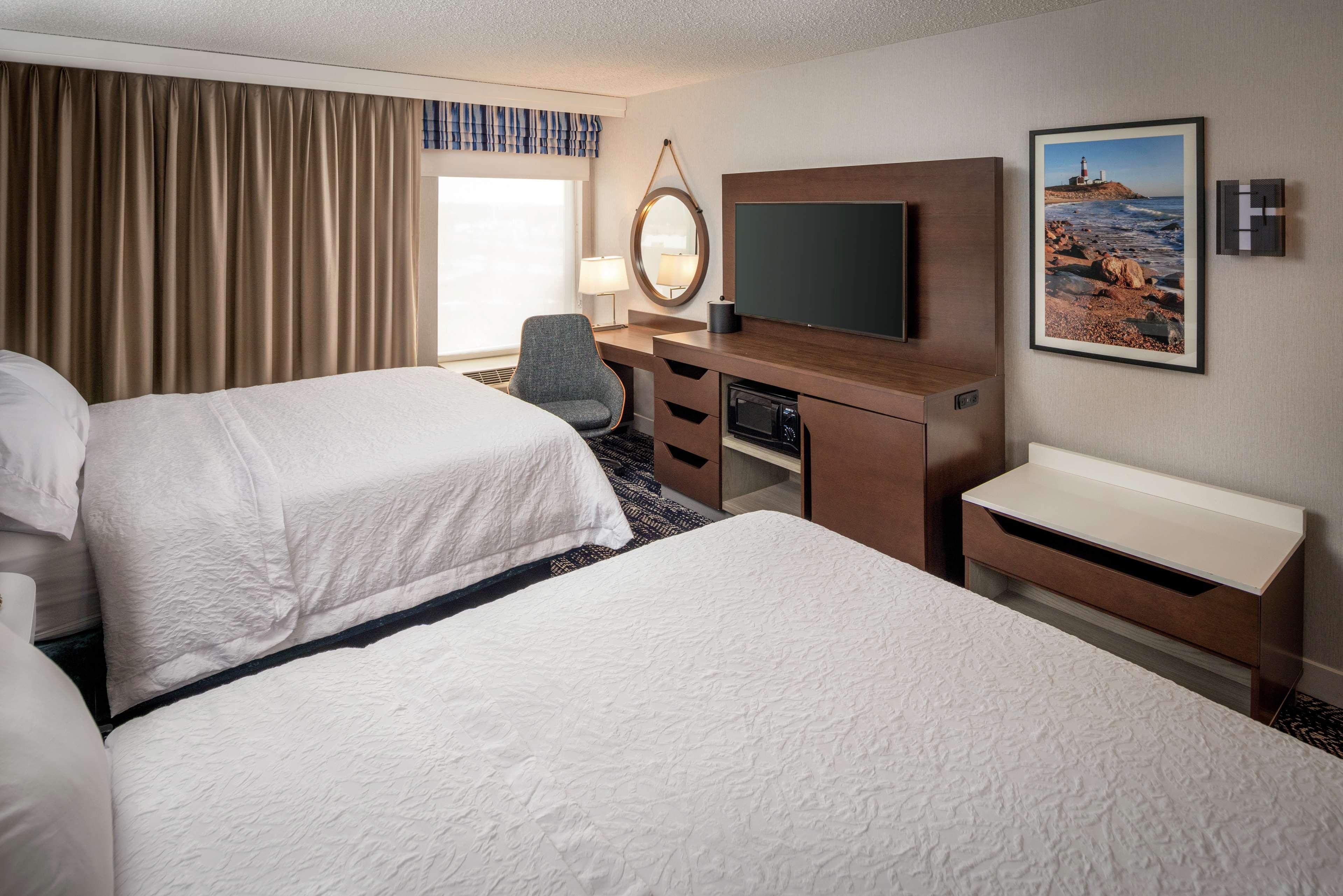 Hampton Inn Long Island/Commack Exterior photo