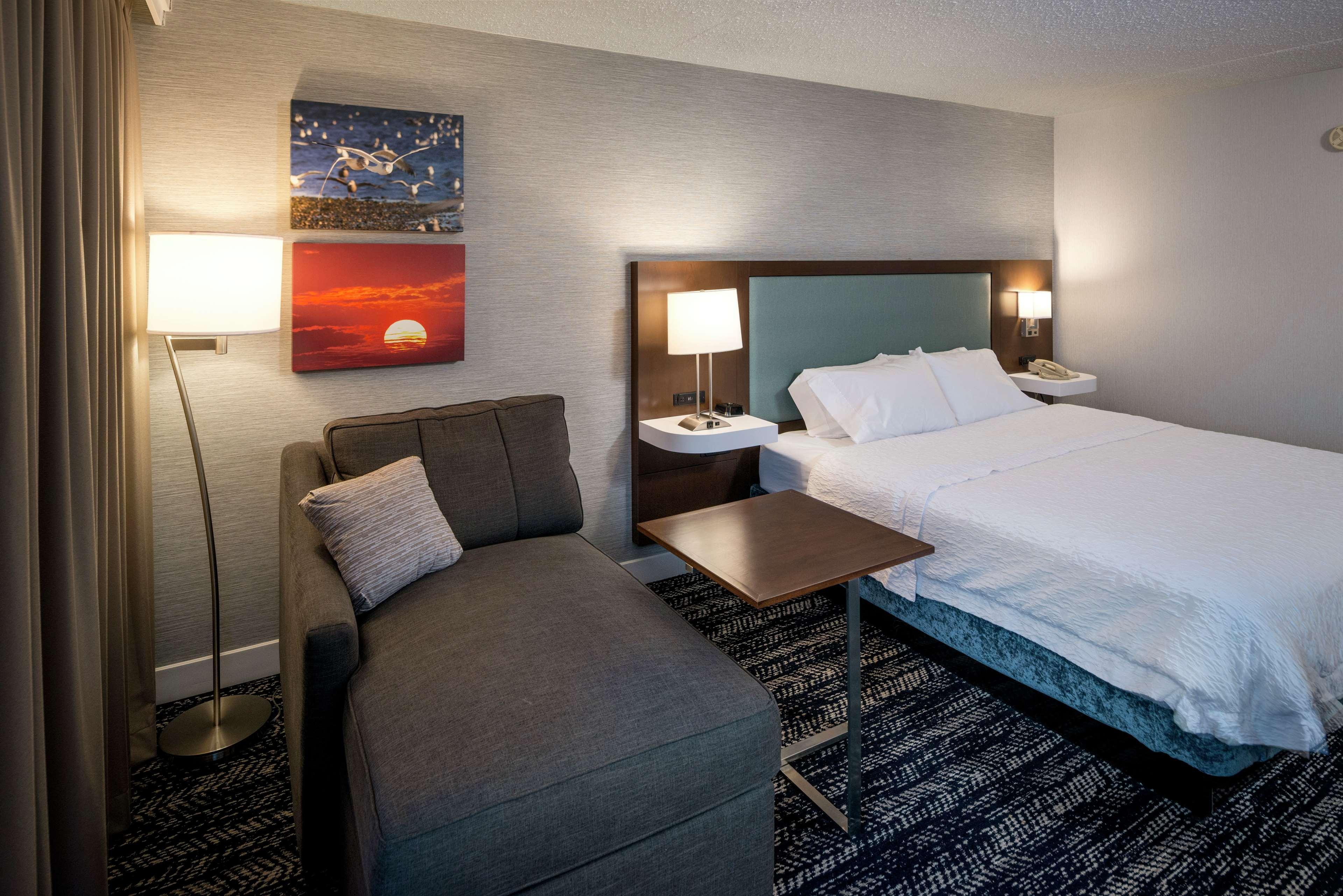 Hampton Inn Long Island/Commack Exterior photo