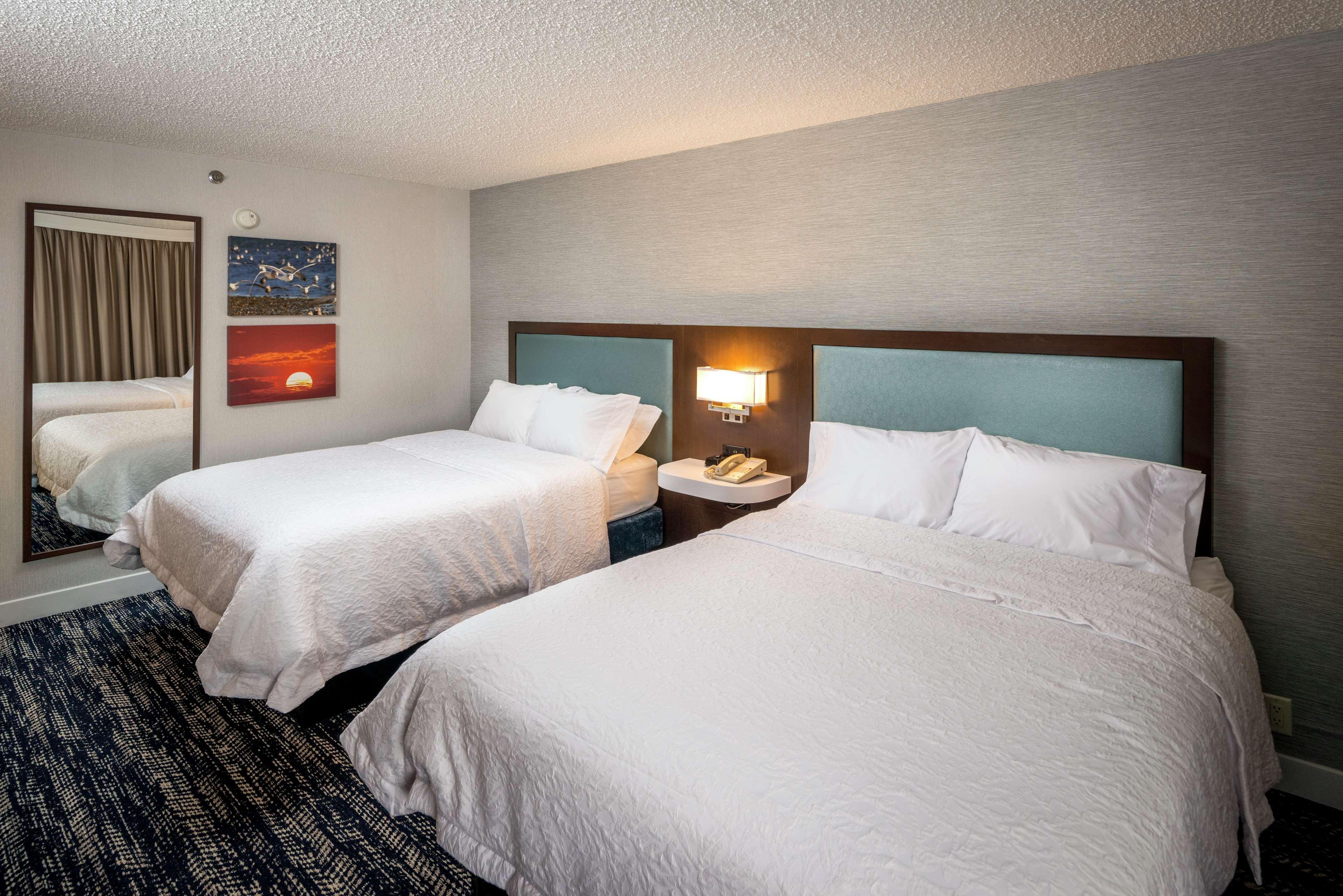 Hampton Inn Long Island/Commack Exterior photo