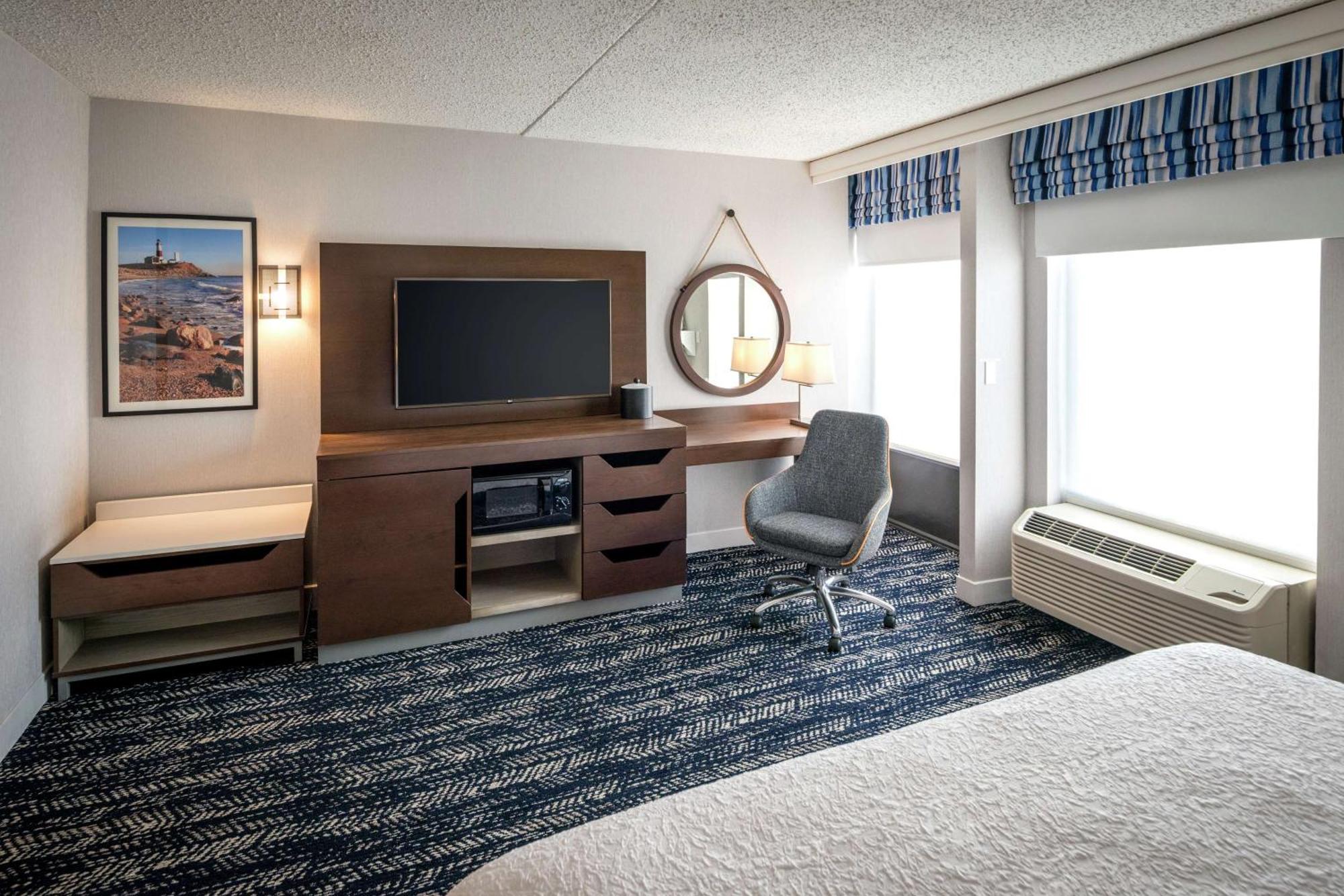 Hampton Inn Long Island/Commack Exterior photo