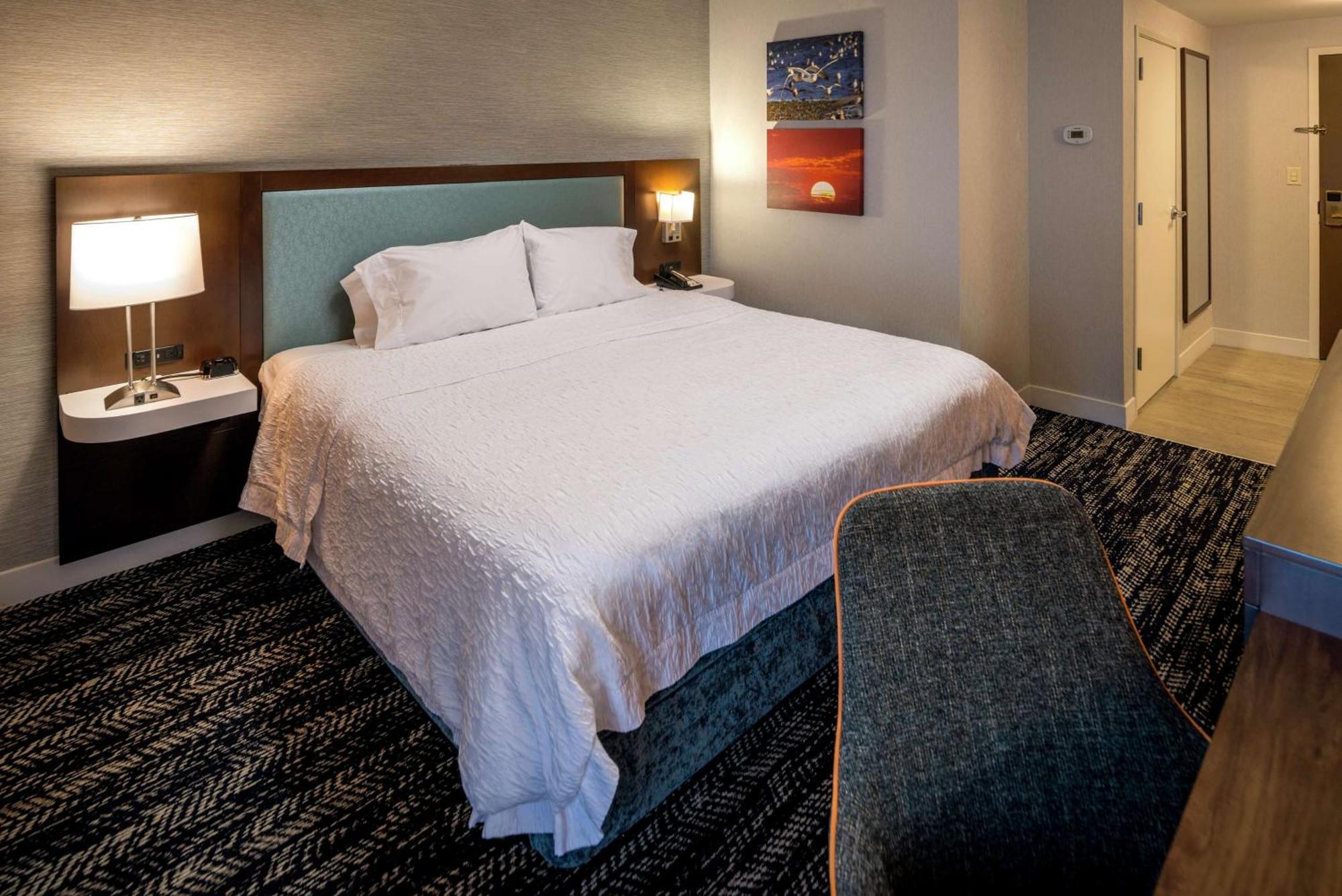 Hampton Inn Long Island/Commack Exterior photo