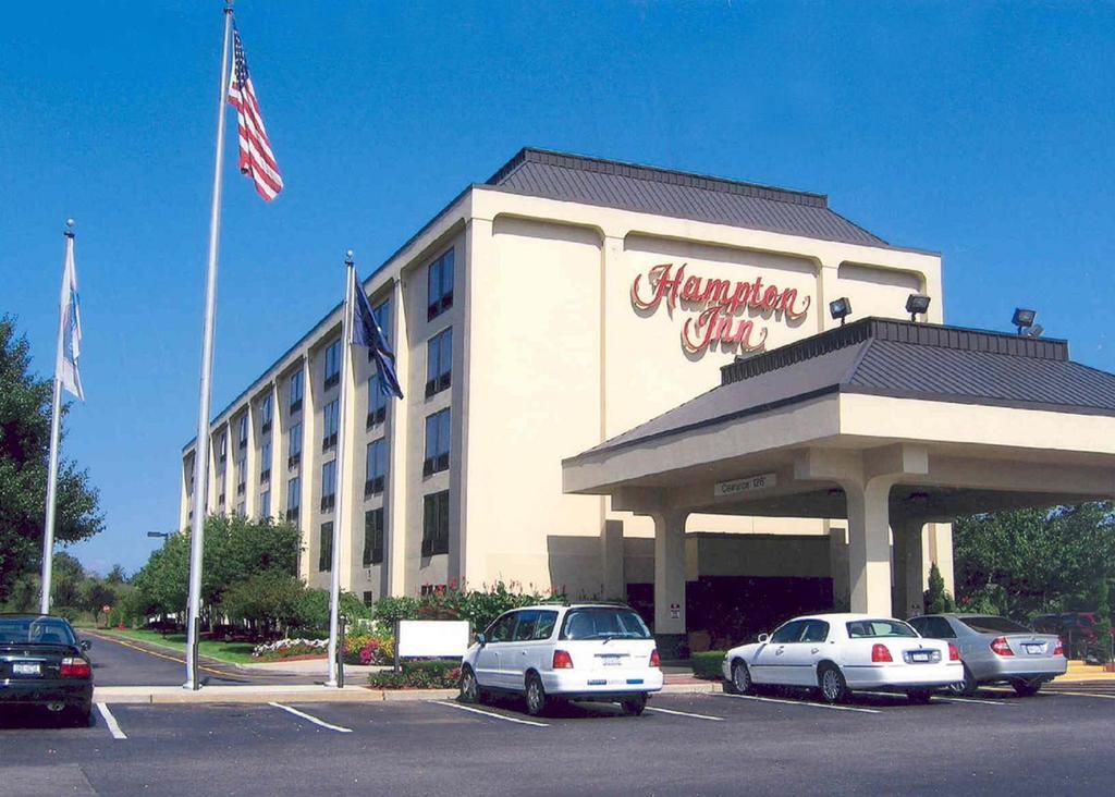 Hampton Inn Long Island/Commack Exterior photo